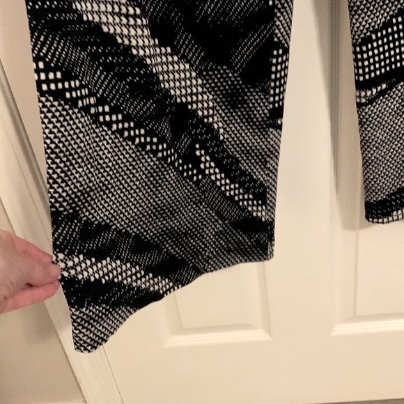 Traveler’s size 1 poly/spandex pant - Picture 4 of 4